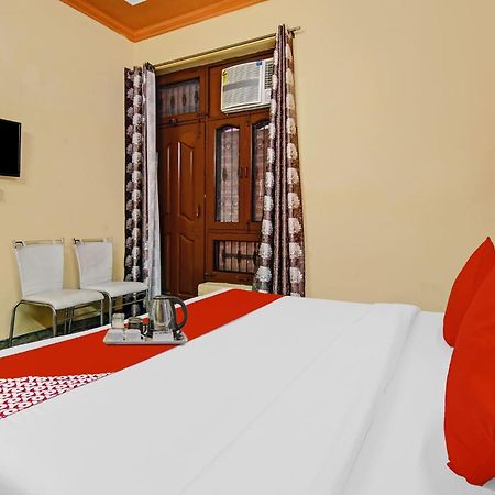 Oyo Galaxy Plaza Hotel Ghaziabad Bagian luar foto