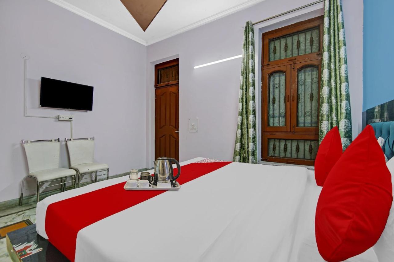 Oyo Galaxy Plaza Hotel Ghaziabad Bagian luar foto